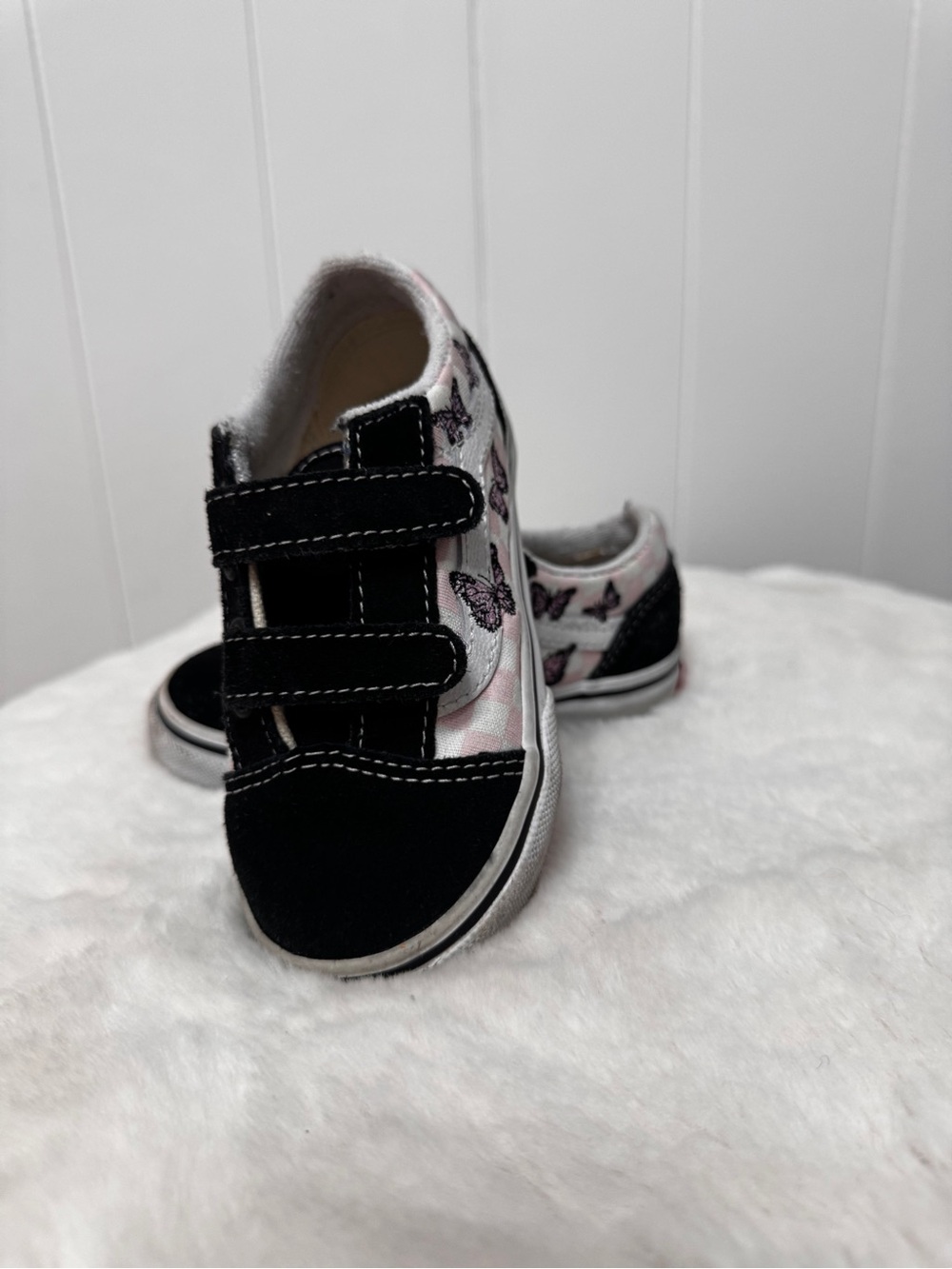 Vans Kids Butterfly Velcro Sneakers in Black and Pink
